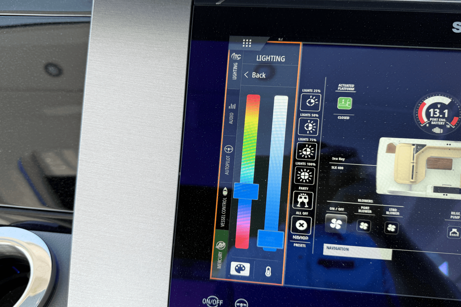 2025 Sea Ray 400 SLX Image Thumbnail #50