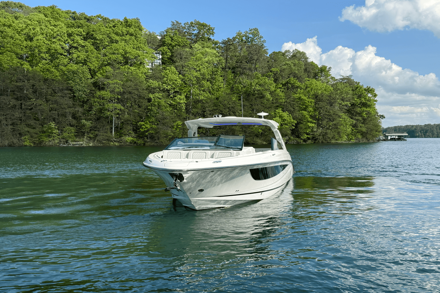 2025 Sea Ray 400 SLX Image Thumbnail #10