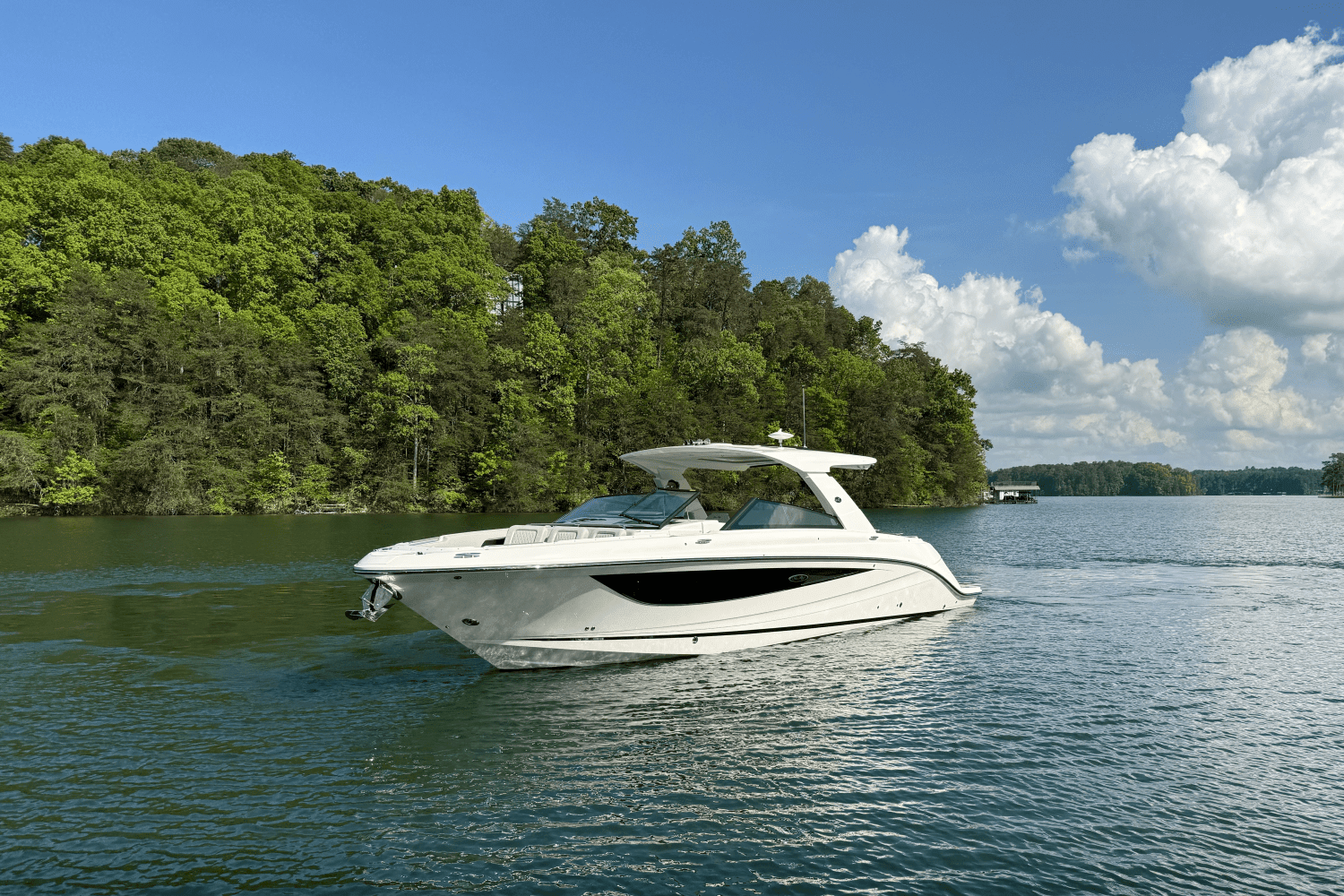 2025 Sea Ray 400 SLX Image Thumbnail #13