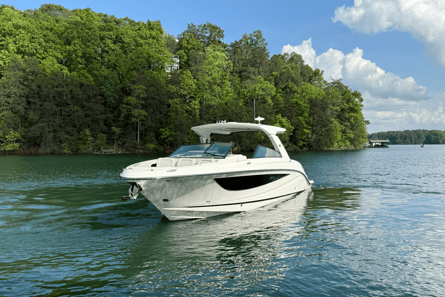 2025 Sea Ray 400 SLX Image Thumbnail #11