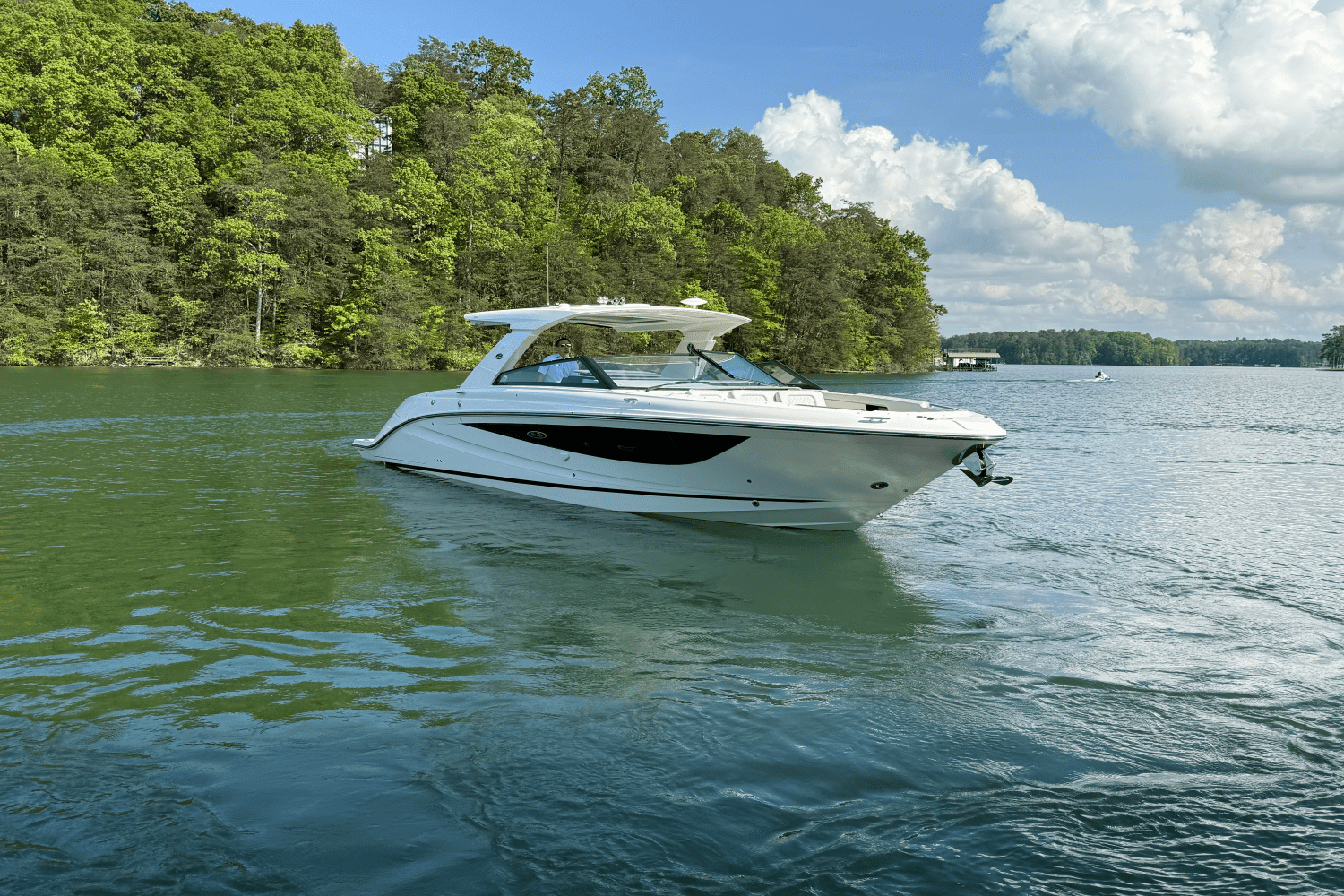 2025 Sea Ray 400 SLX Image Thumbnail #7