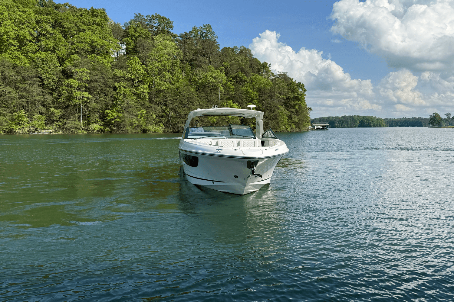 2025 Sea Ray 400 SLX Image Thumbnail #8