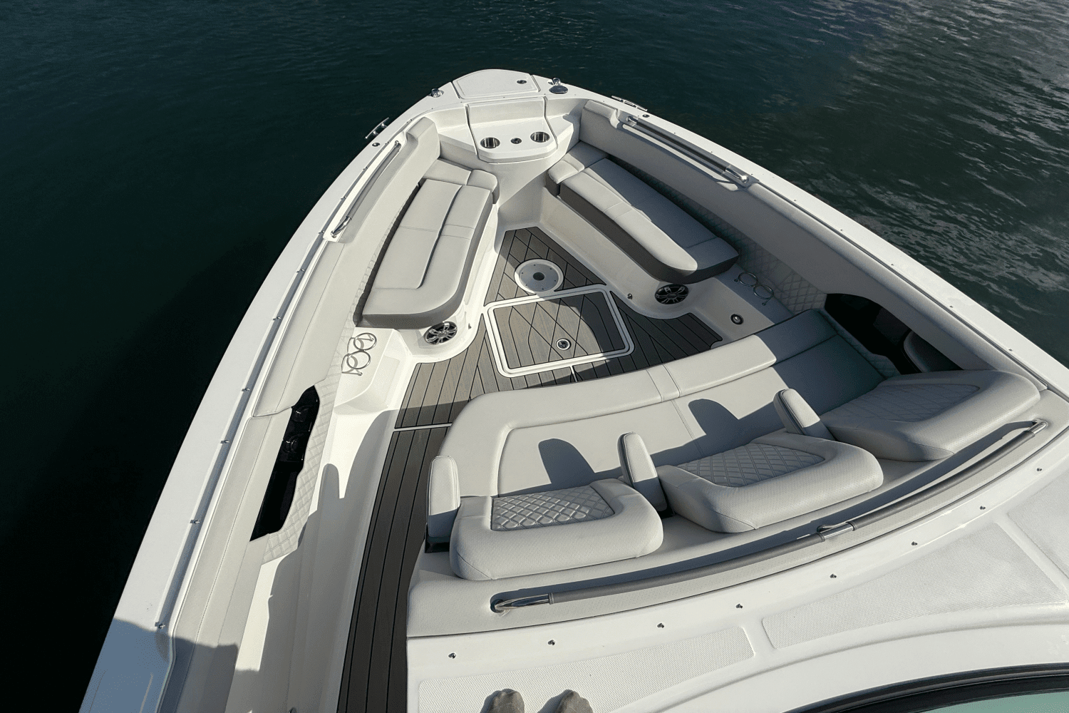 2025 Sea Ray 400 SLX Image Thumbnail #65