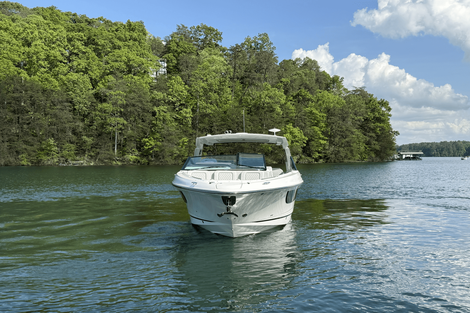 2025 Sea Ray 400 SLX Image Thumbnail #9
