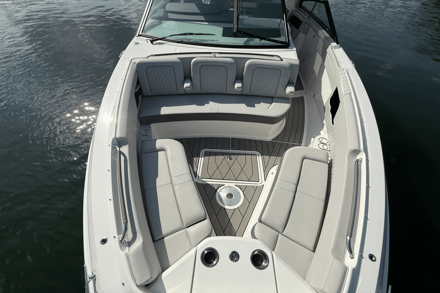 2025 Sea Ray 400 SLX Image Thumbnail #67