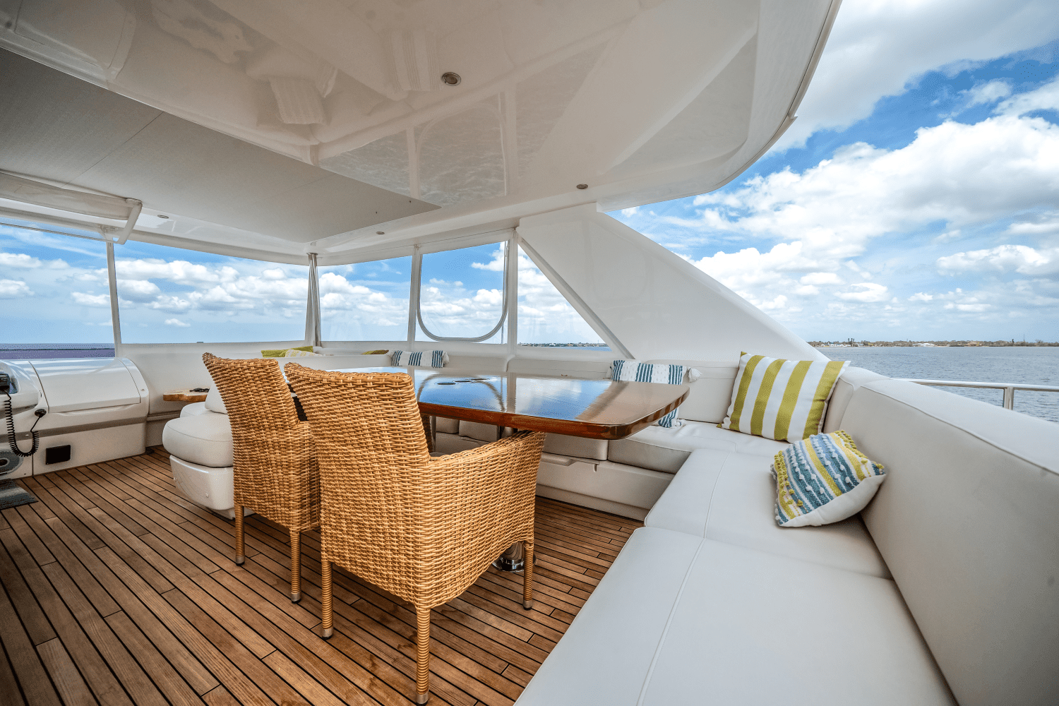 2019 Princess F70 Image Thumbnail #31