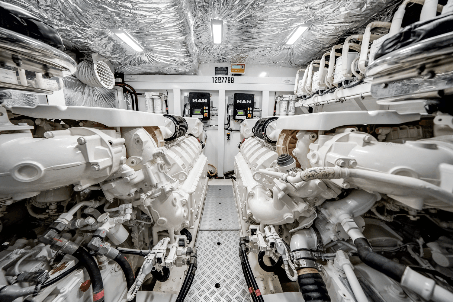 2019 Princess F70 Image Thumbnail #37