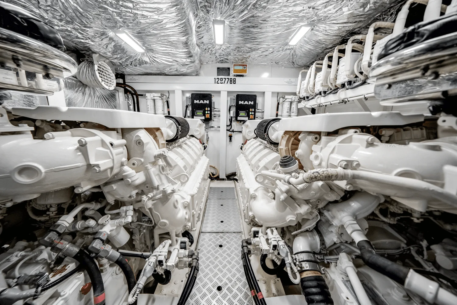 2019 Princess F70 Image Thumbnail #39