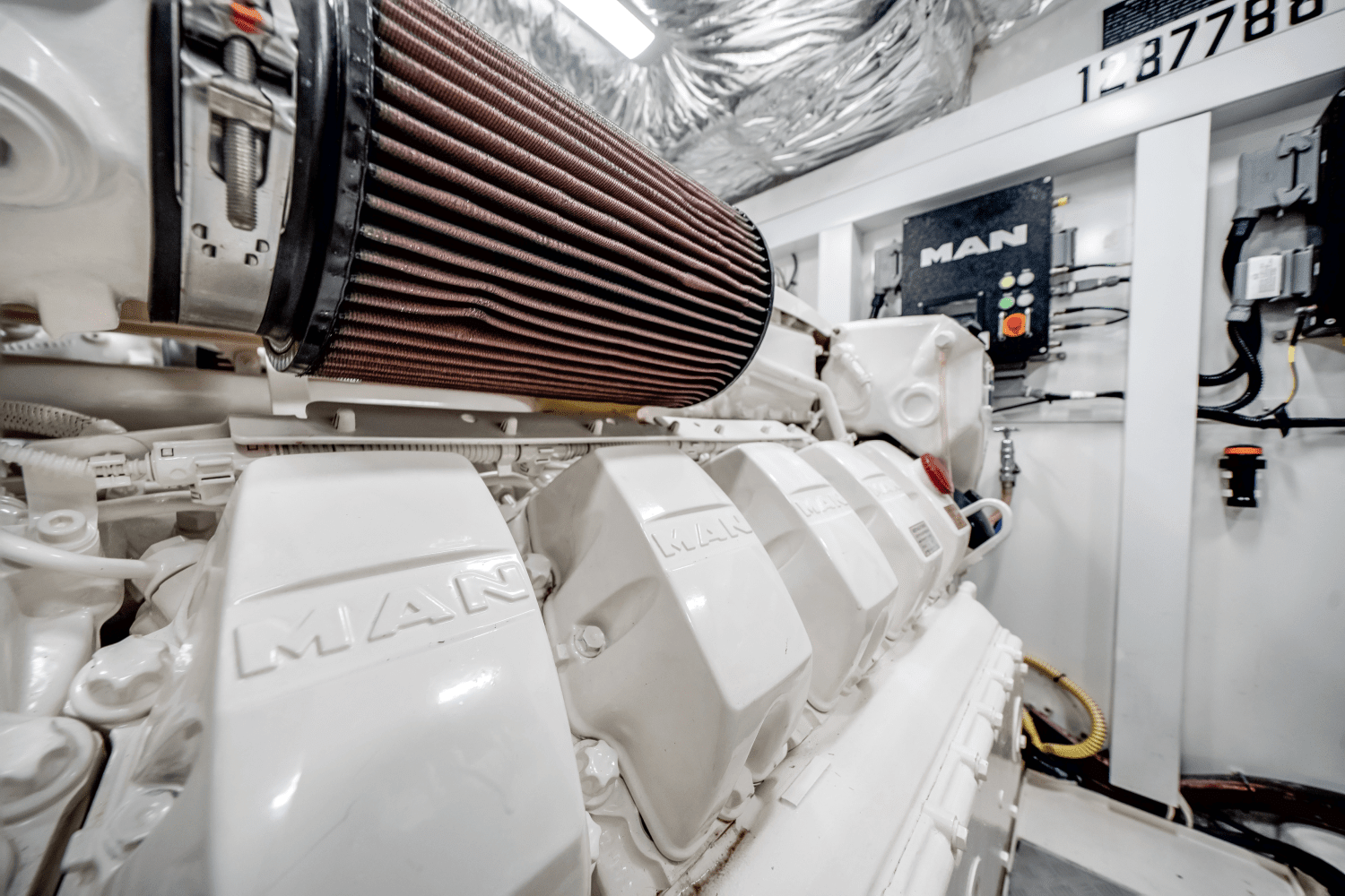 2019 Princess F70 Image Thumbnail #40