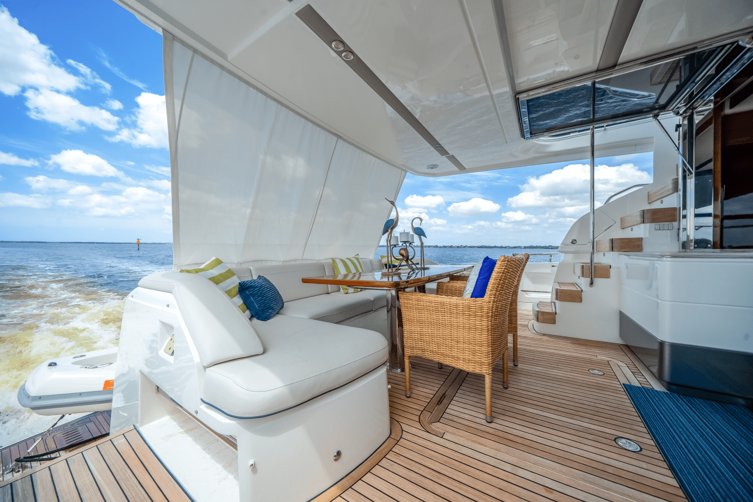 2019 Princess F70 Image Thumbnail #2