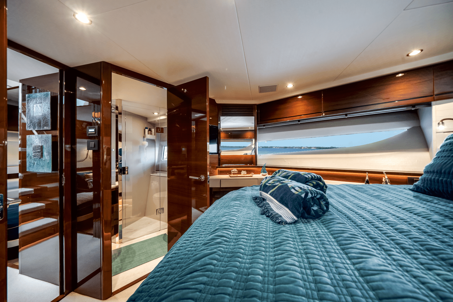 2019 Princess F70 Image Thumbnail #23