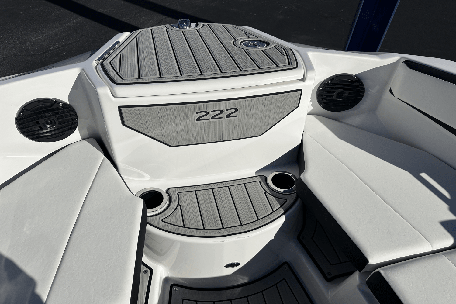 2025 Yamaha 222SE Image Thumbnail #7