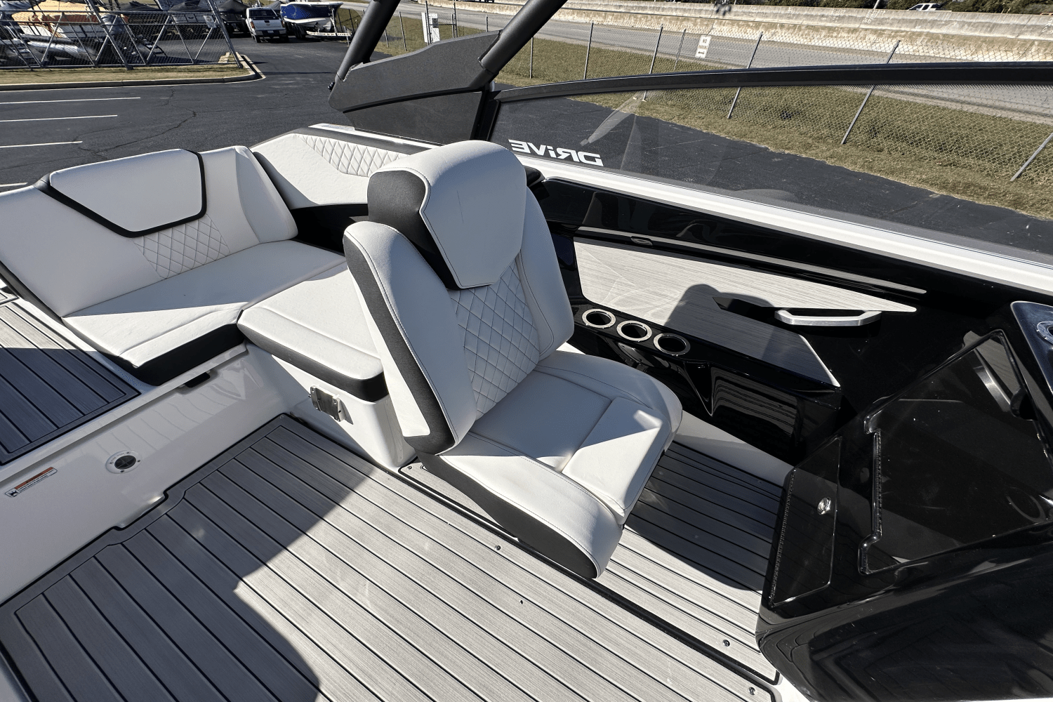 2025 Yamaha 222SE Image Thumbnail #16