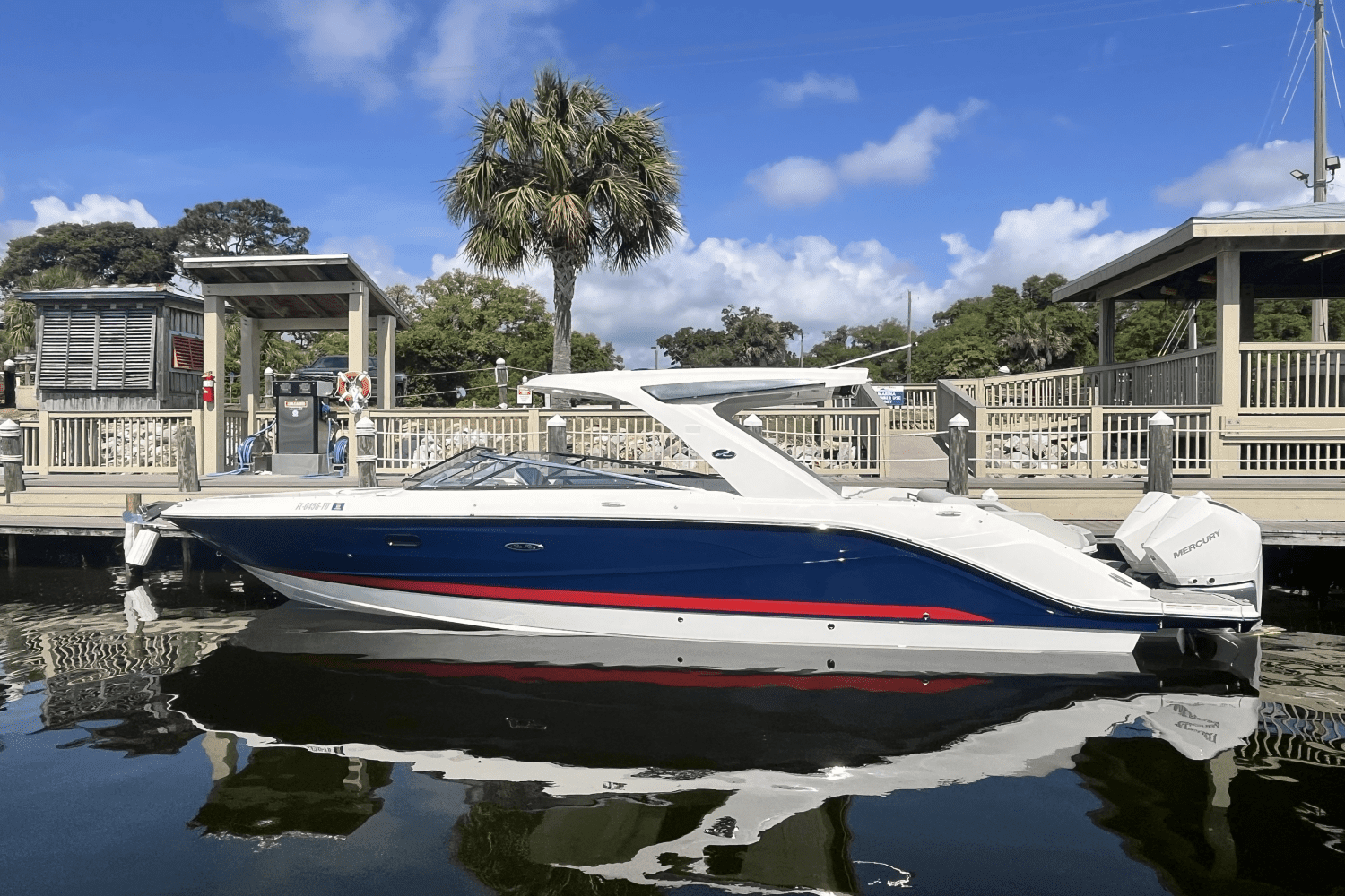 2024 Sea Ray 310 SLX Outboard Image Thumbnail #2