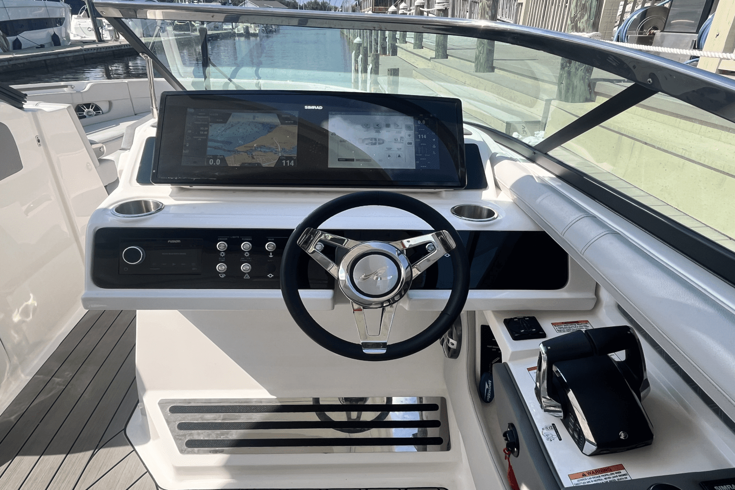 2024 Sea Ray 310 SLX Outboard Image Thumbnail #19