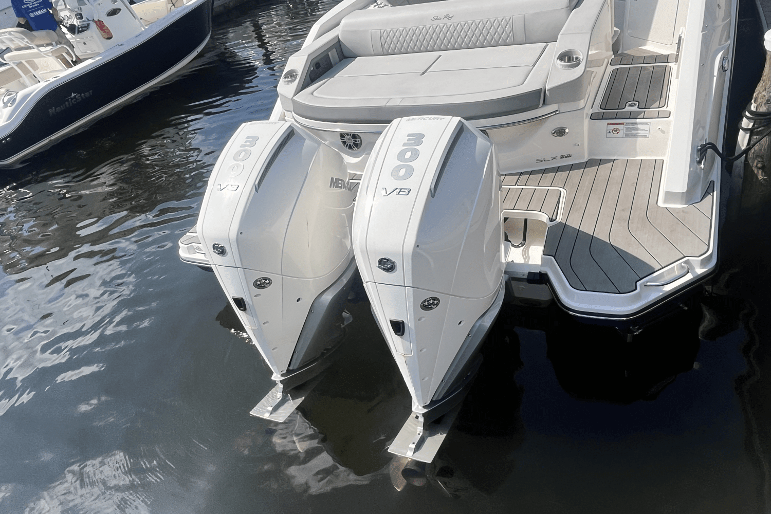 2024 Sea Ray 310 SLX Outboard Image Thumbnail #6