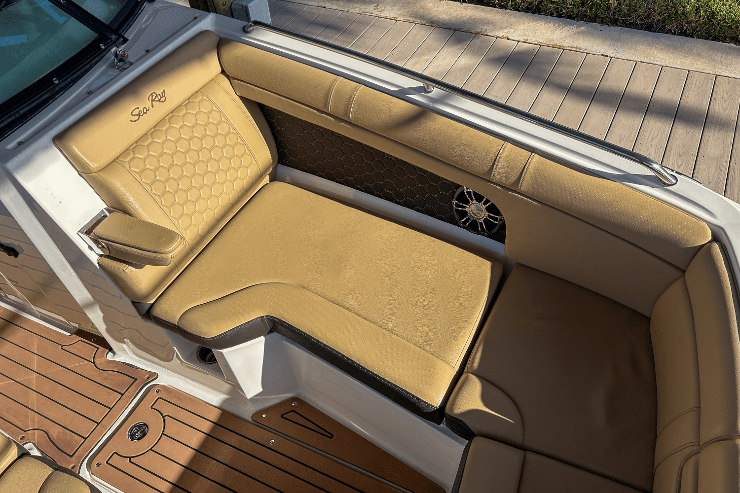 2019 Sea Ray 270 SDX OUTBOARD Image Thumbnail #20