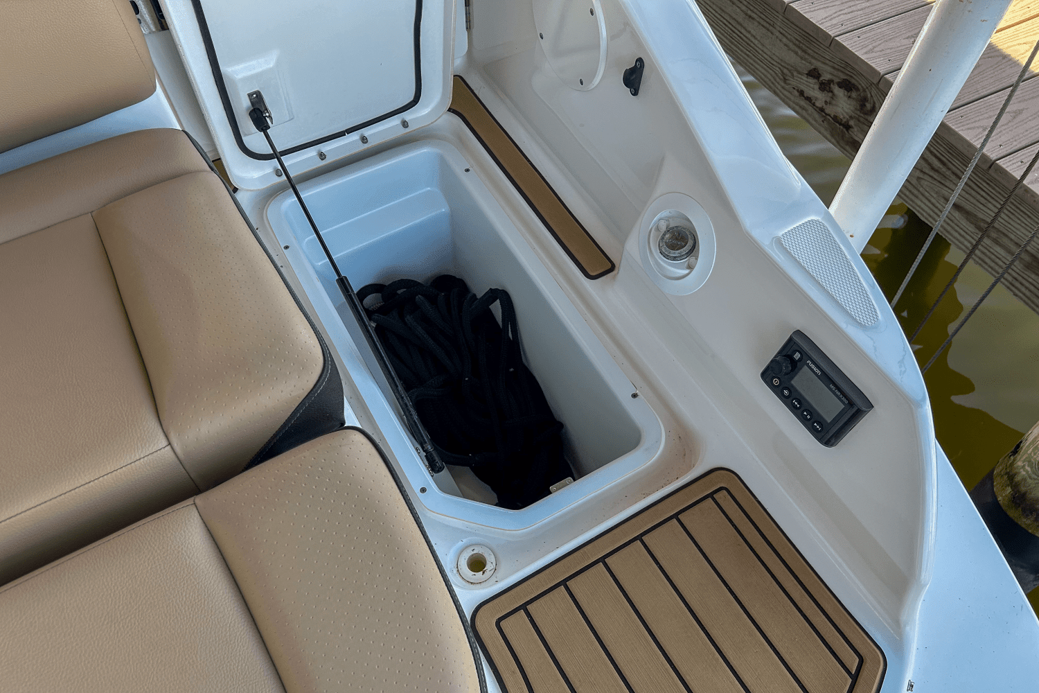 2019 Sea Ray 270 SDX OUTBOARD Image Thumbnail #35