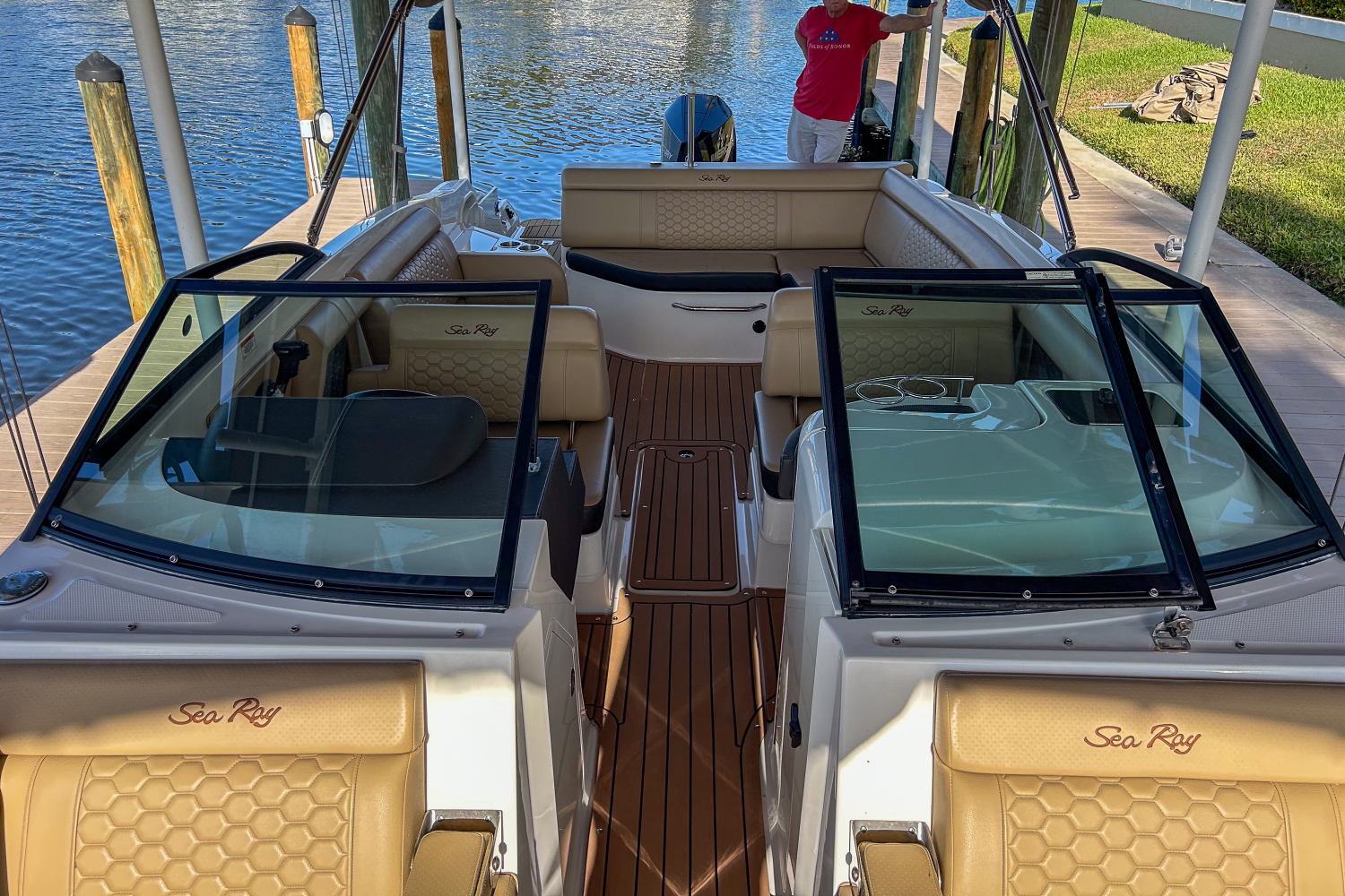 2019 Sea Ray 270 SDX OUTBOARD Image Thumbnail #21