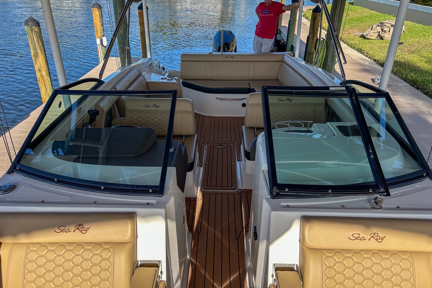 2019 Sea Ray 270 SDX OUTBOARD Image Thumbnail #21