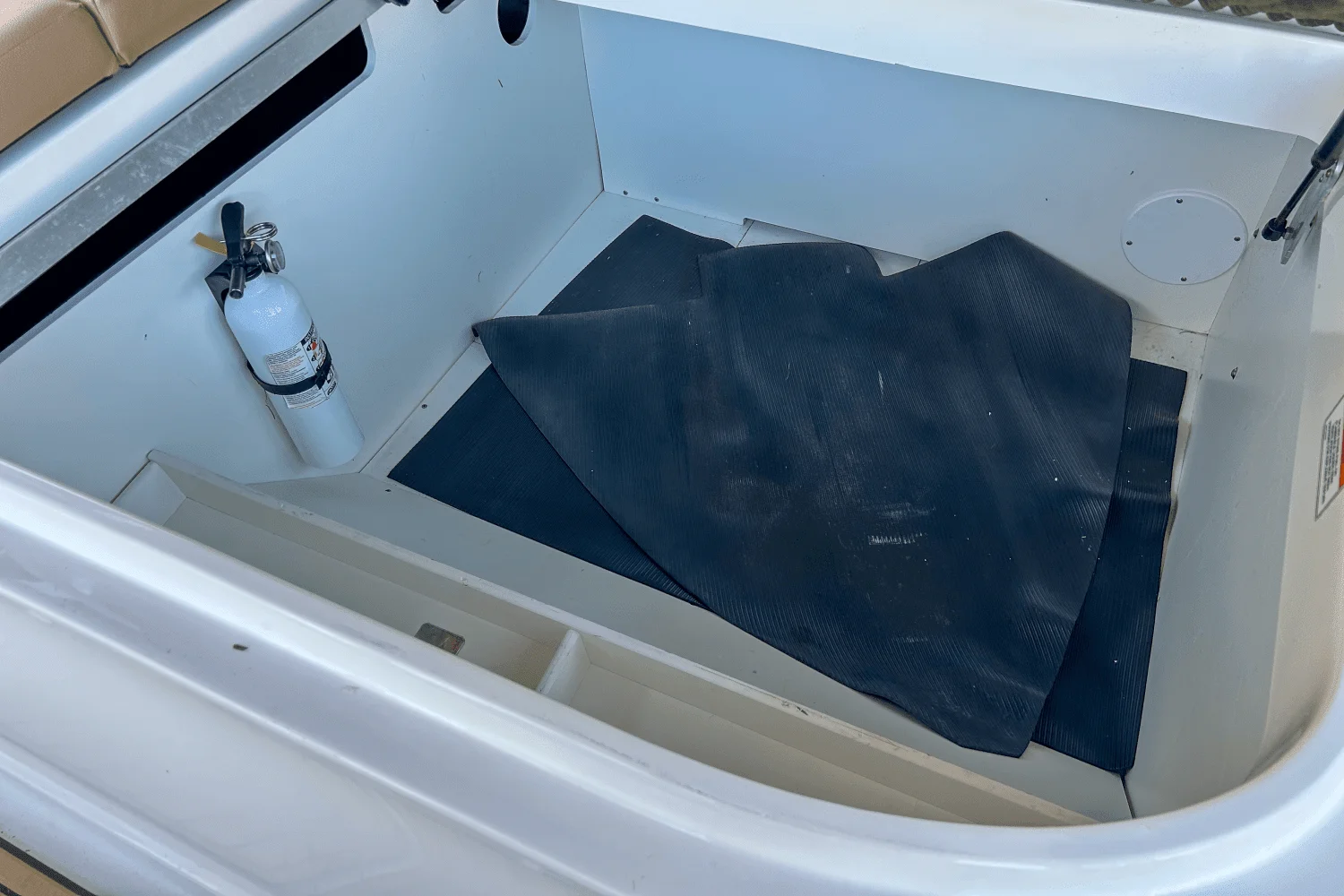 2019 Sea Ray 270 SDX OUTBOARD Image Thumbnail #32