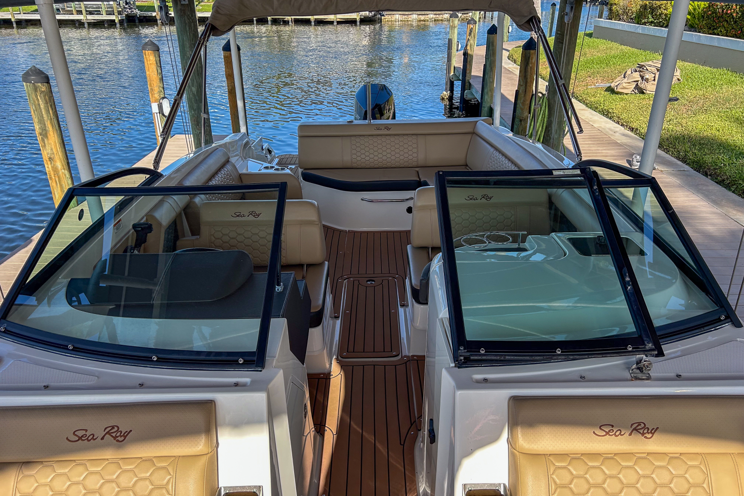 2019 Sea Ray 270 SDX OUTBOARD Image Thumbnail #27