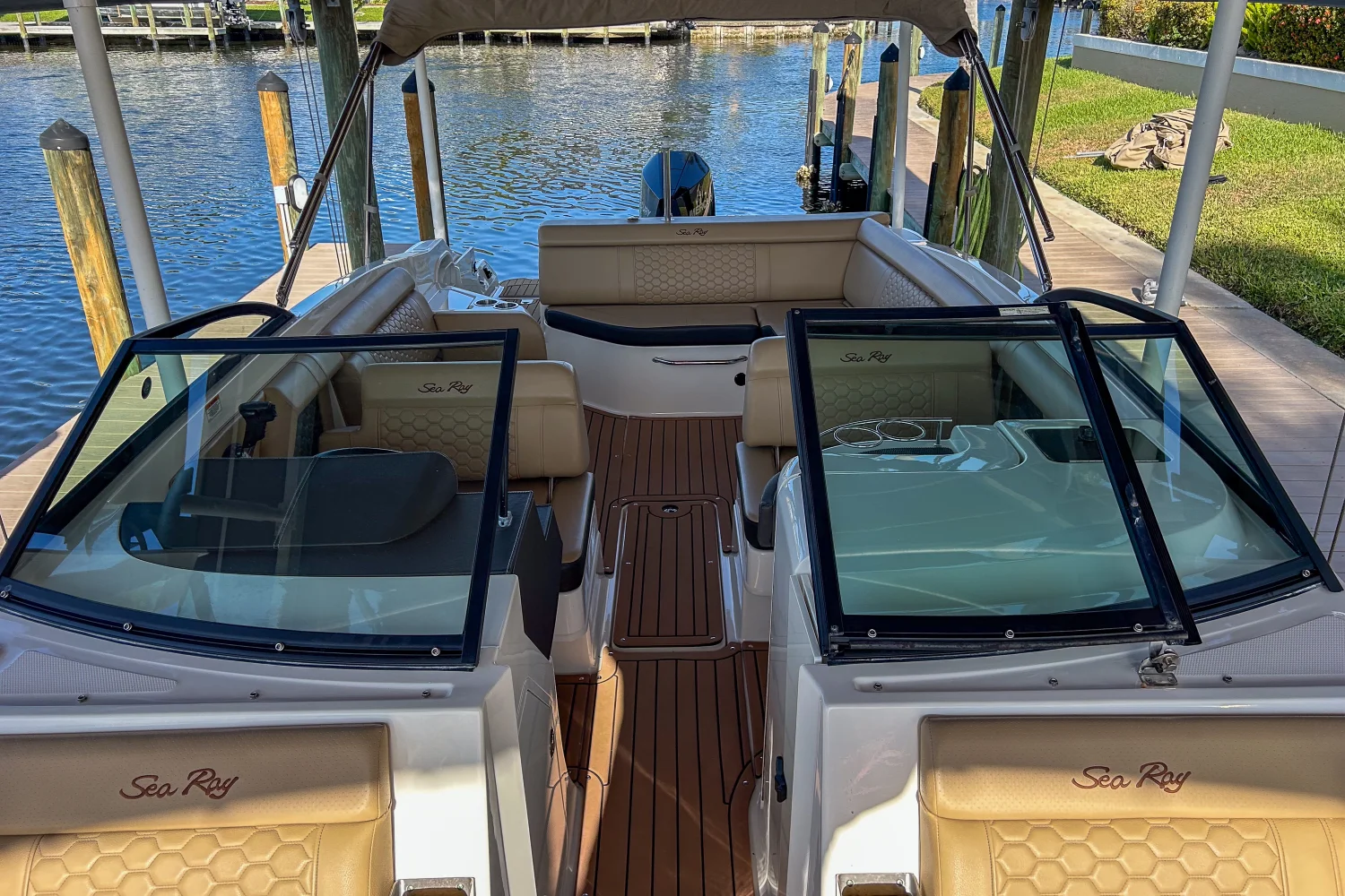 2019 Sea Ray 270 SDX OUTBOARD Image Thumbnail #27