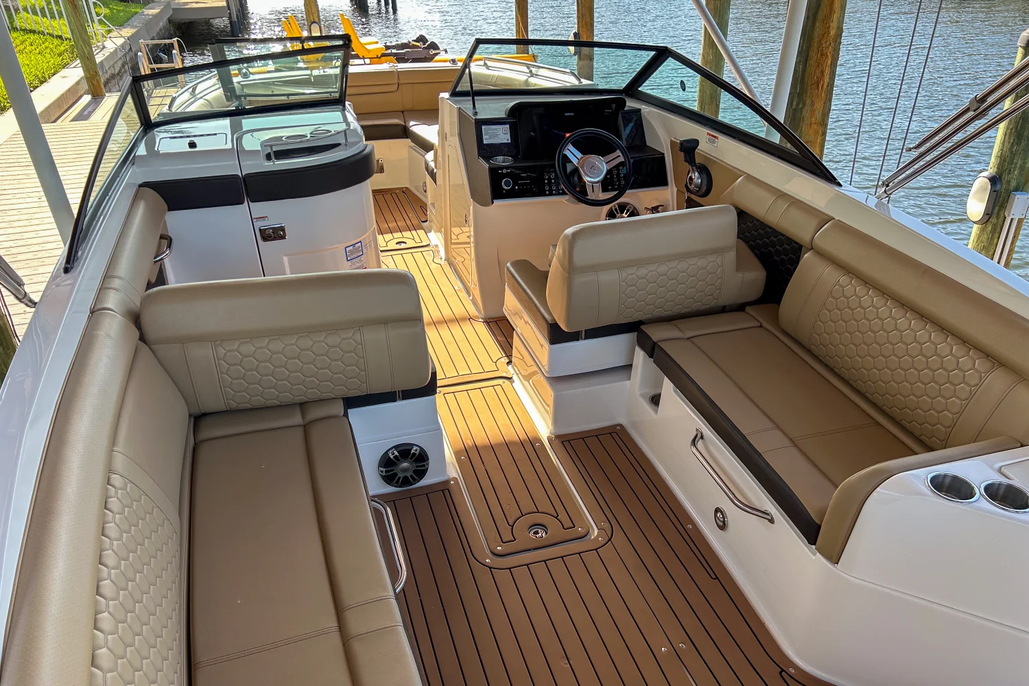 2019 Sea Ray 270 SDX OUTBOARD Image Thumbnail #10