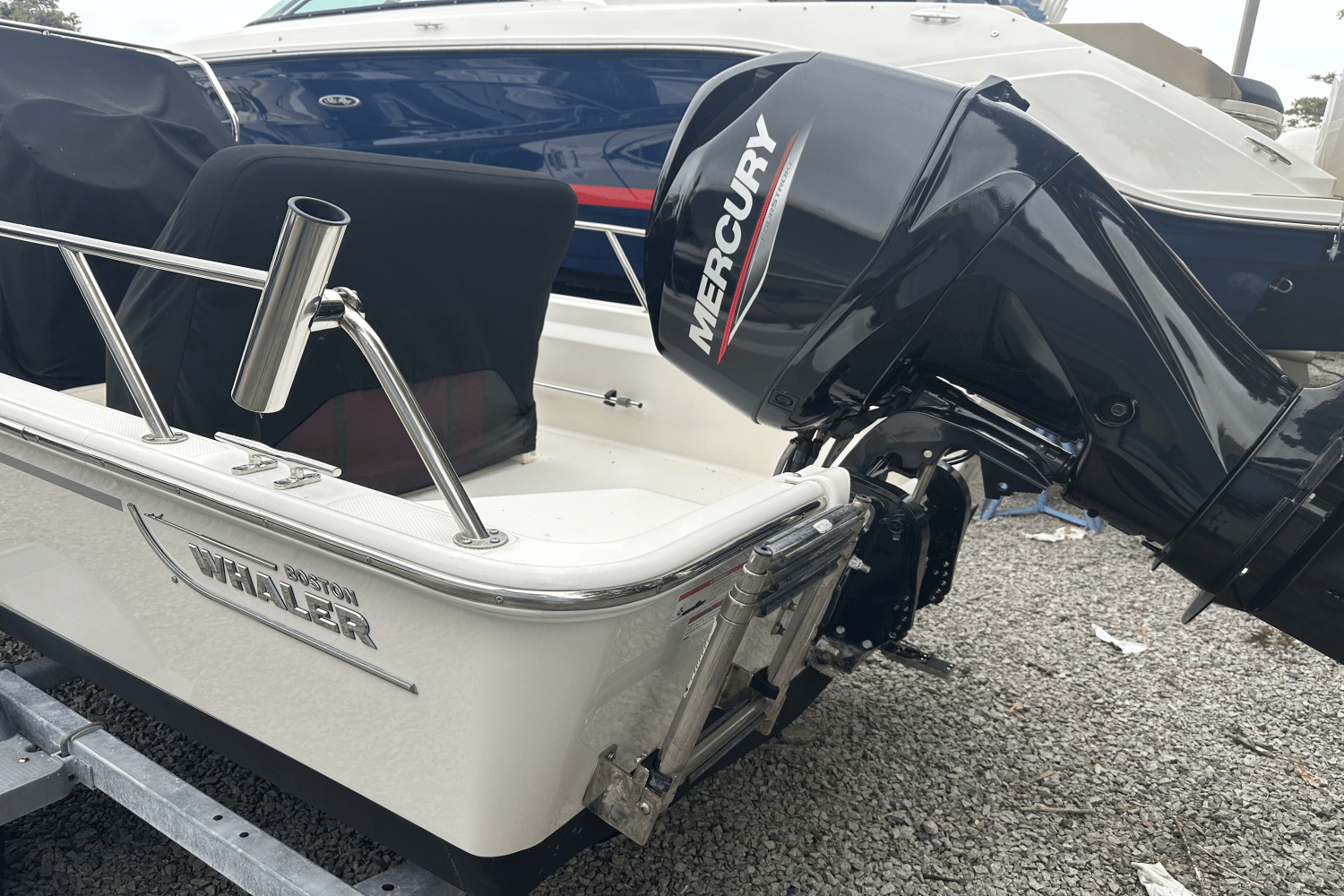 2021 Boston Whaler 150 MONTAUK Image Thumbnail #6