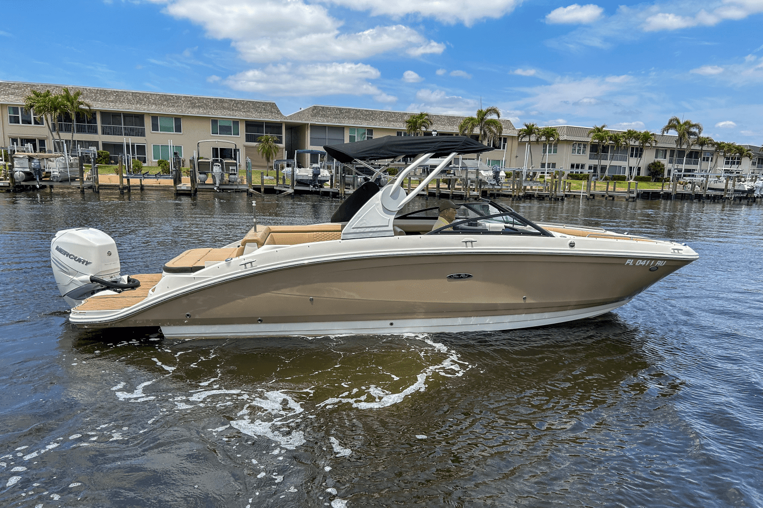 2018 Sea Ray 270 SDX OUTBOARD Image Thumbnail #52