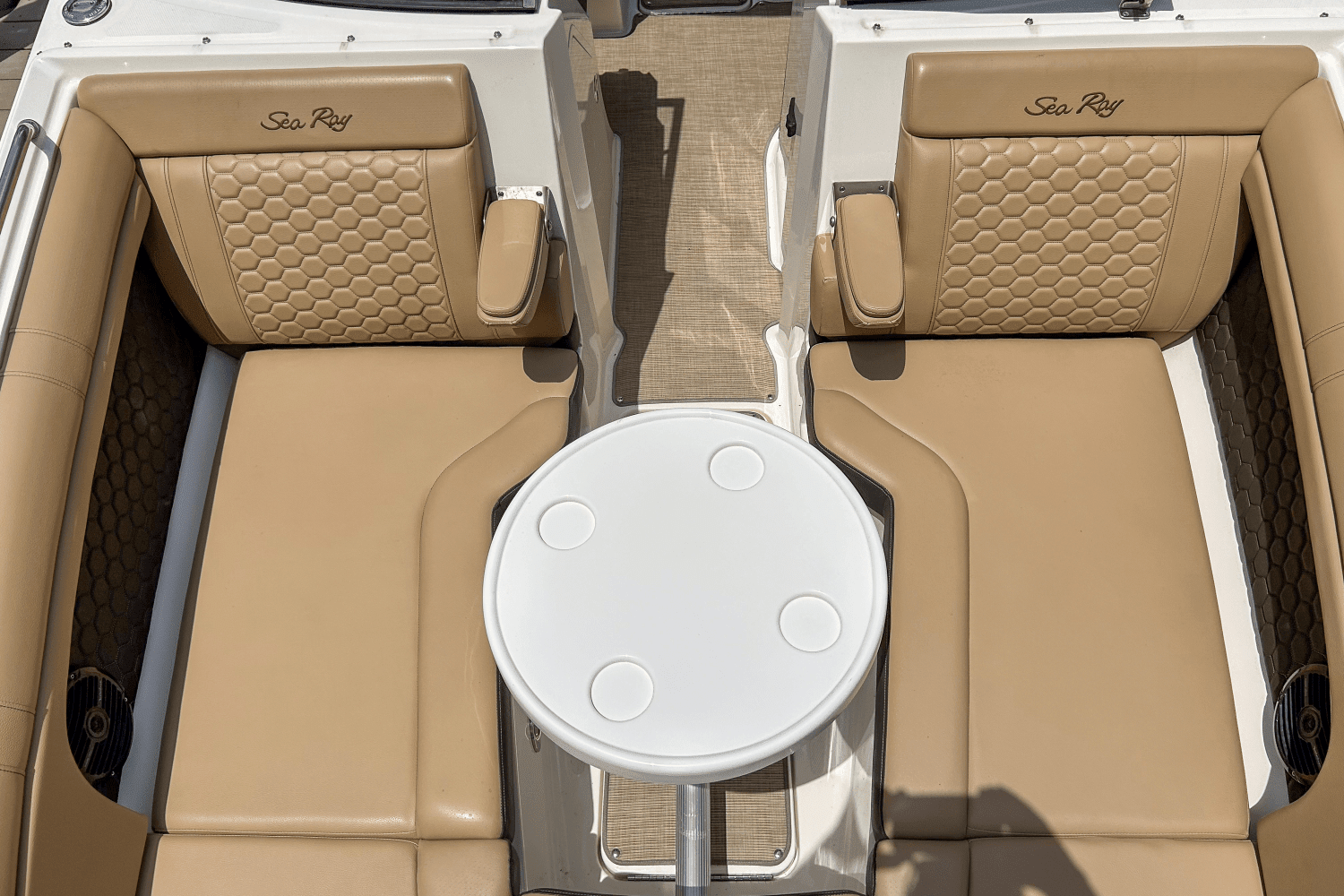 2018 Sea Ray 270 SDX OUTBOARD Image Thumbnail #22