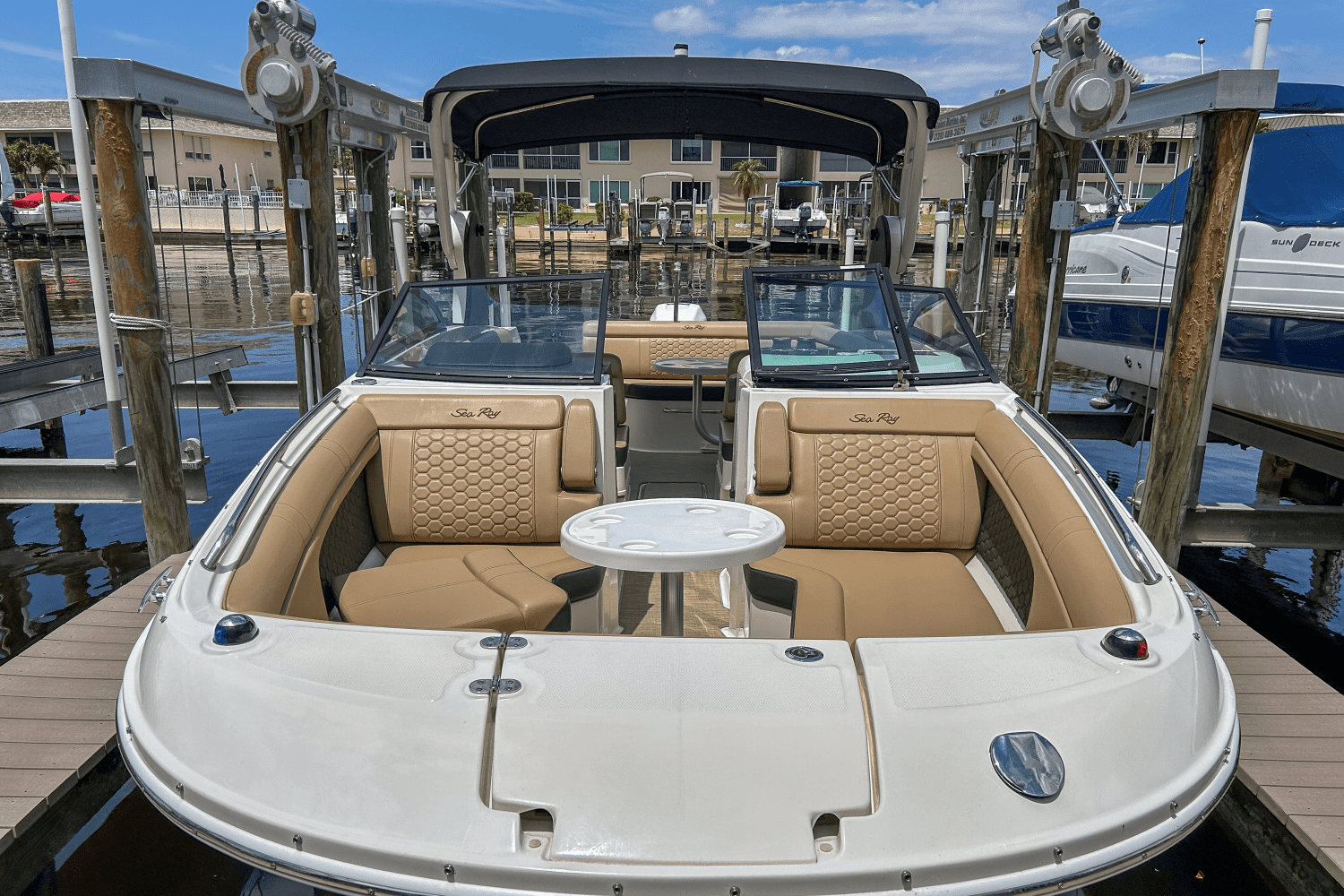 2018 Sea Ray 270 SDX OUTBOARD Image Thumbnail #7