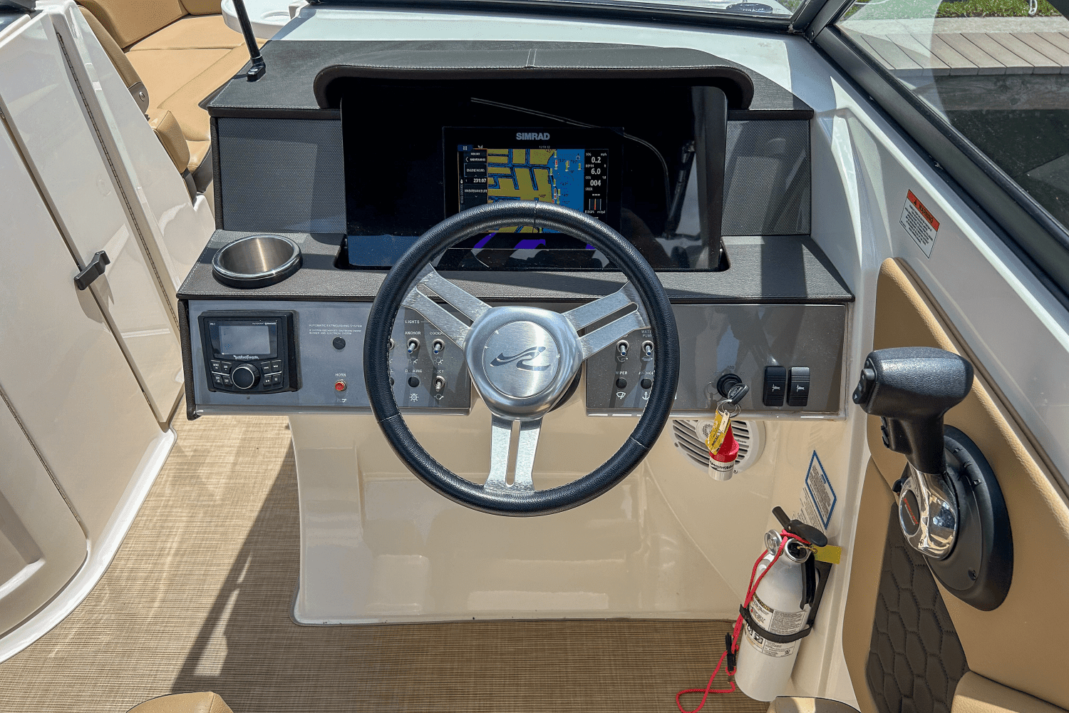 2018 Sea Ray 270 SDX OUTBOARD Image Thumbnail #14