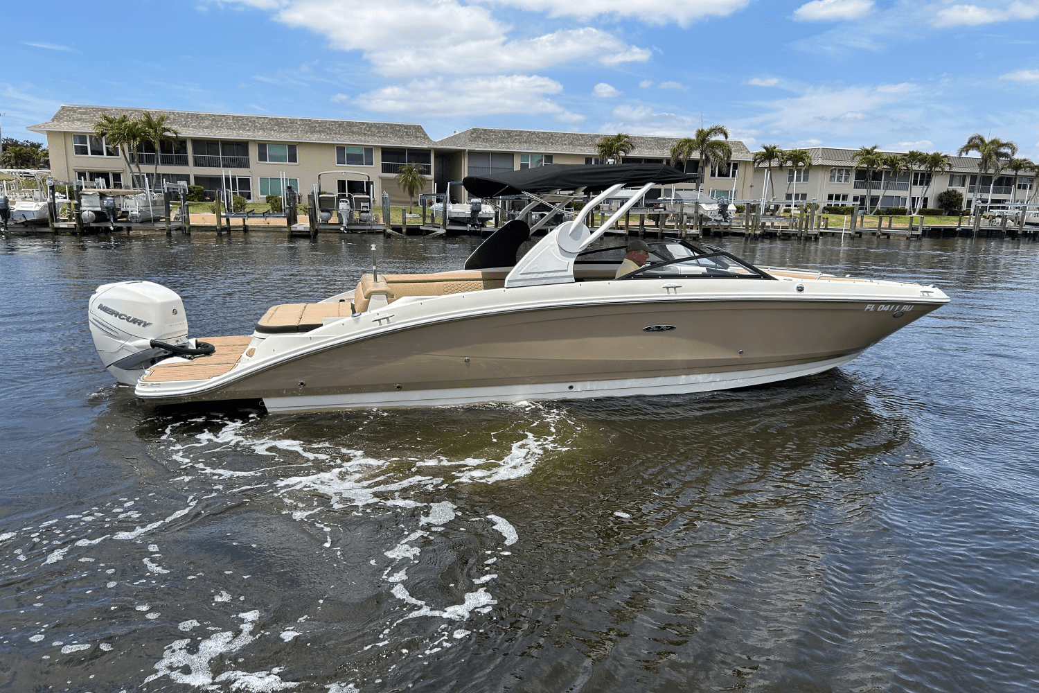 2018 Sea Ray 270 SDX OUTBOARD Image Thumbnail #51
