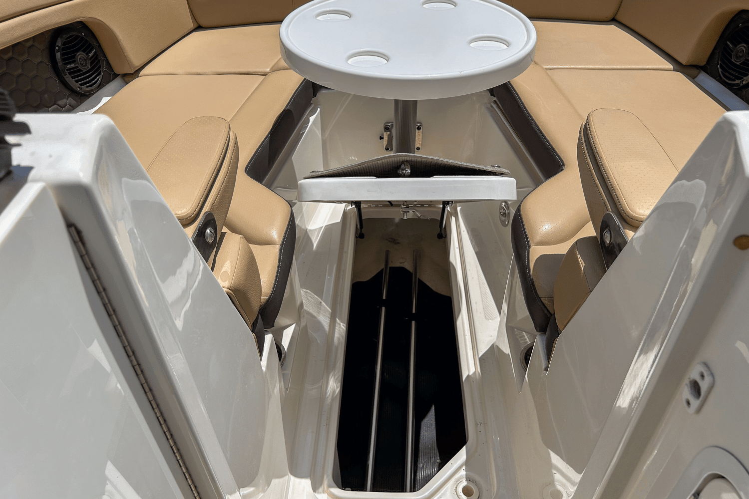 2018 Sea Ray 270 SDX OUTBOARD Image Thumbnail #31