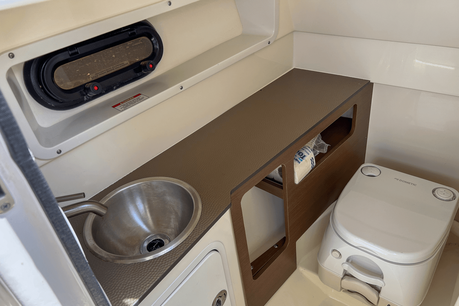 2018 Sea Ray 270 SDX OUTBOARD Image Thumbnail #27