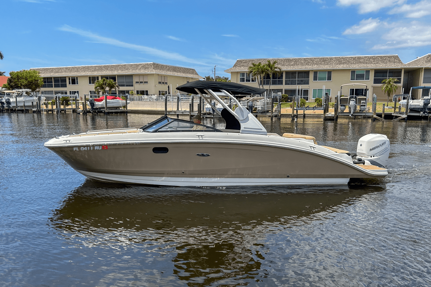 2018 Sea Ray 270 SDX OUTBOARD Image Thumbnail #43