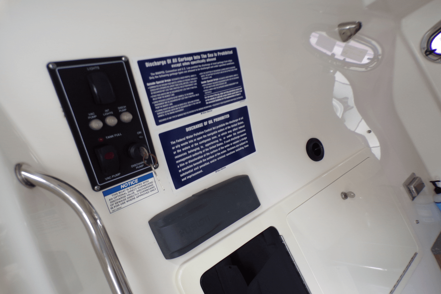 2016 Boston Whaler 350 OUTRAGE Image Thumbnail #53