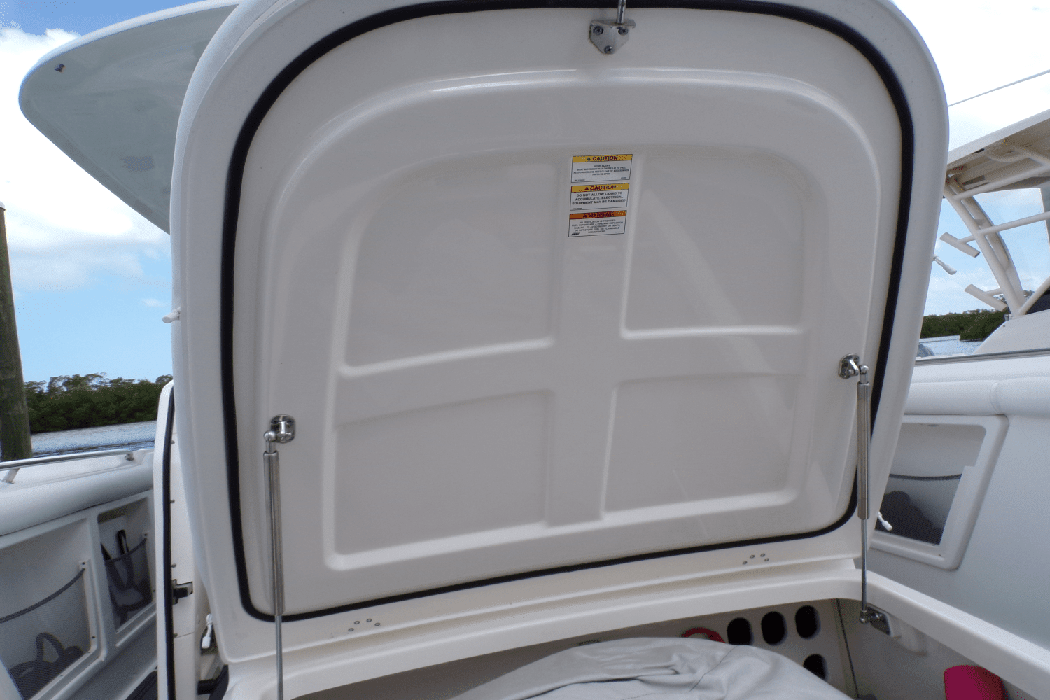 2016 Boston Whaler 350 OUTRAGE Image Thumbnail #59