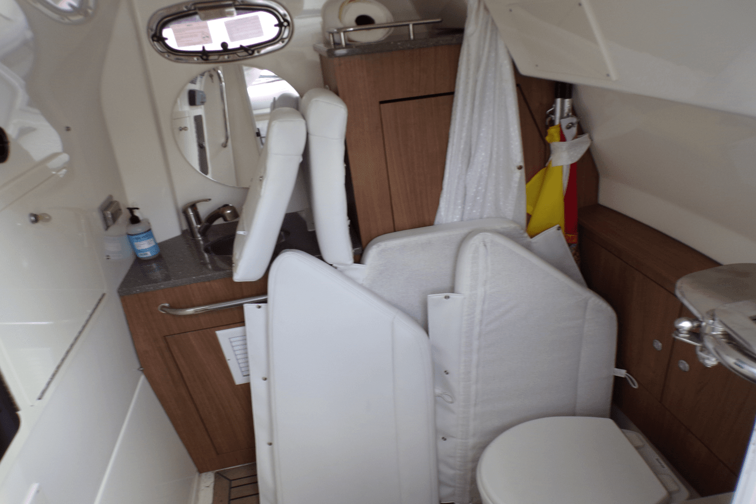 2016 Boston Whaler 350 OUTRAGE Image Thumbnail #52