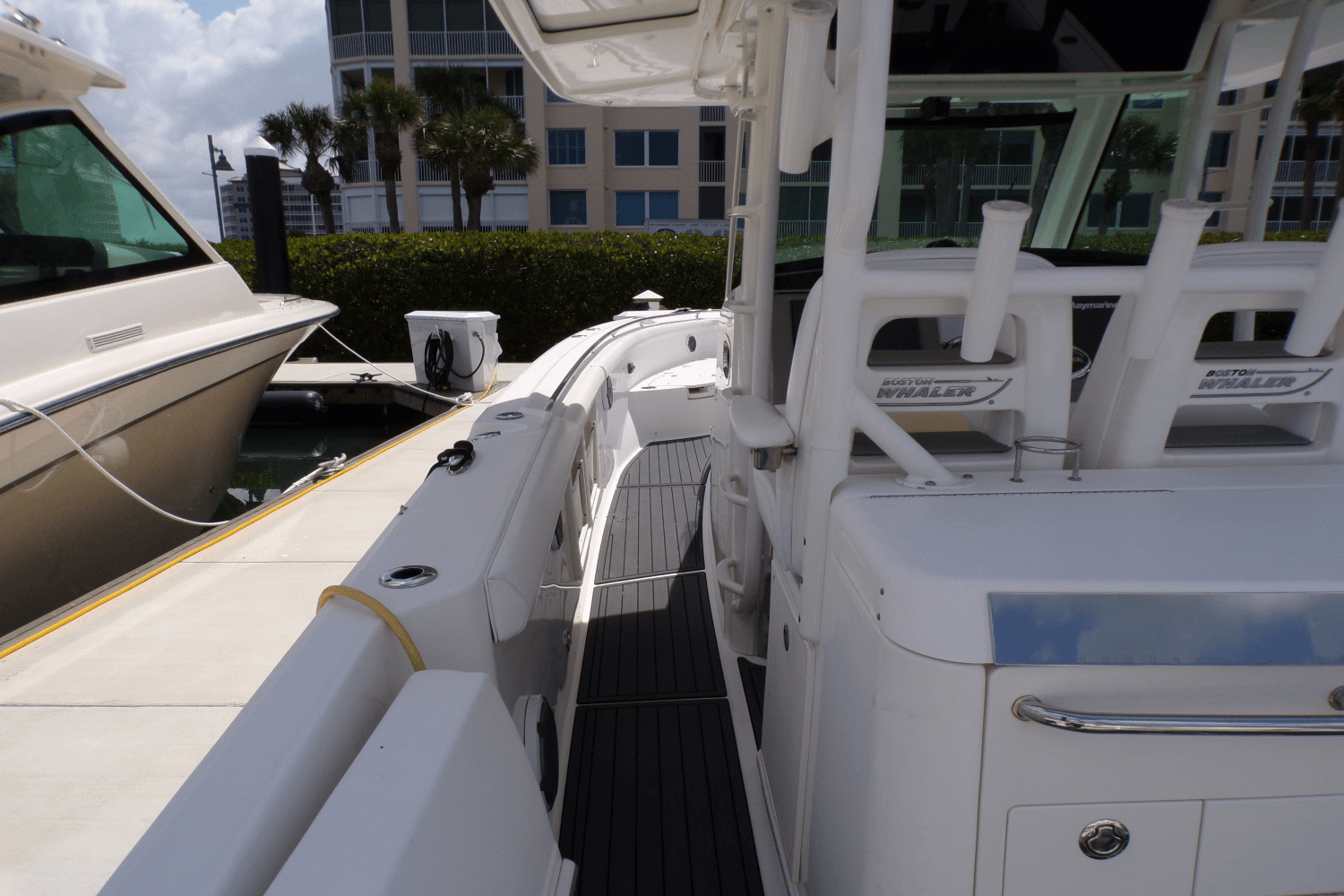 2016 Boston Whaler 350 OUTRAGE Image Thumbnail #26
