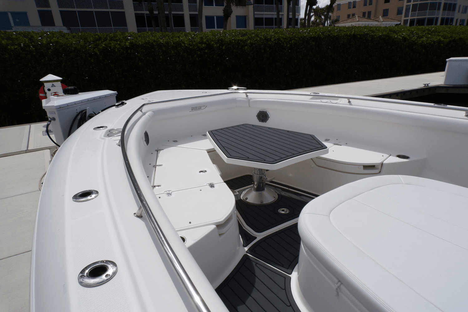 2016 Boston Whaler 350 OUTRAGE Image Thumbnail #10