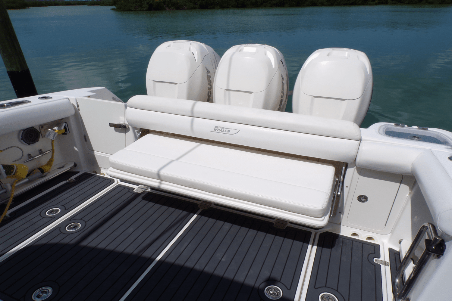 2016 Boston Whaler 350 OUTRAGE Image Thumbnail #33