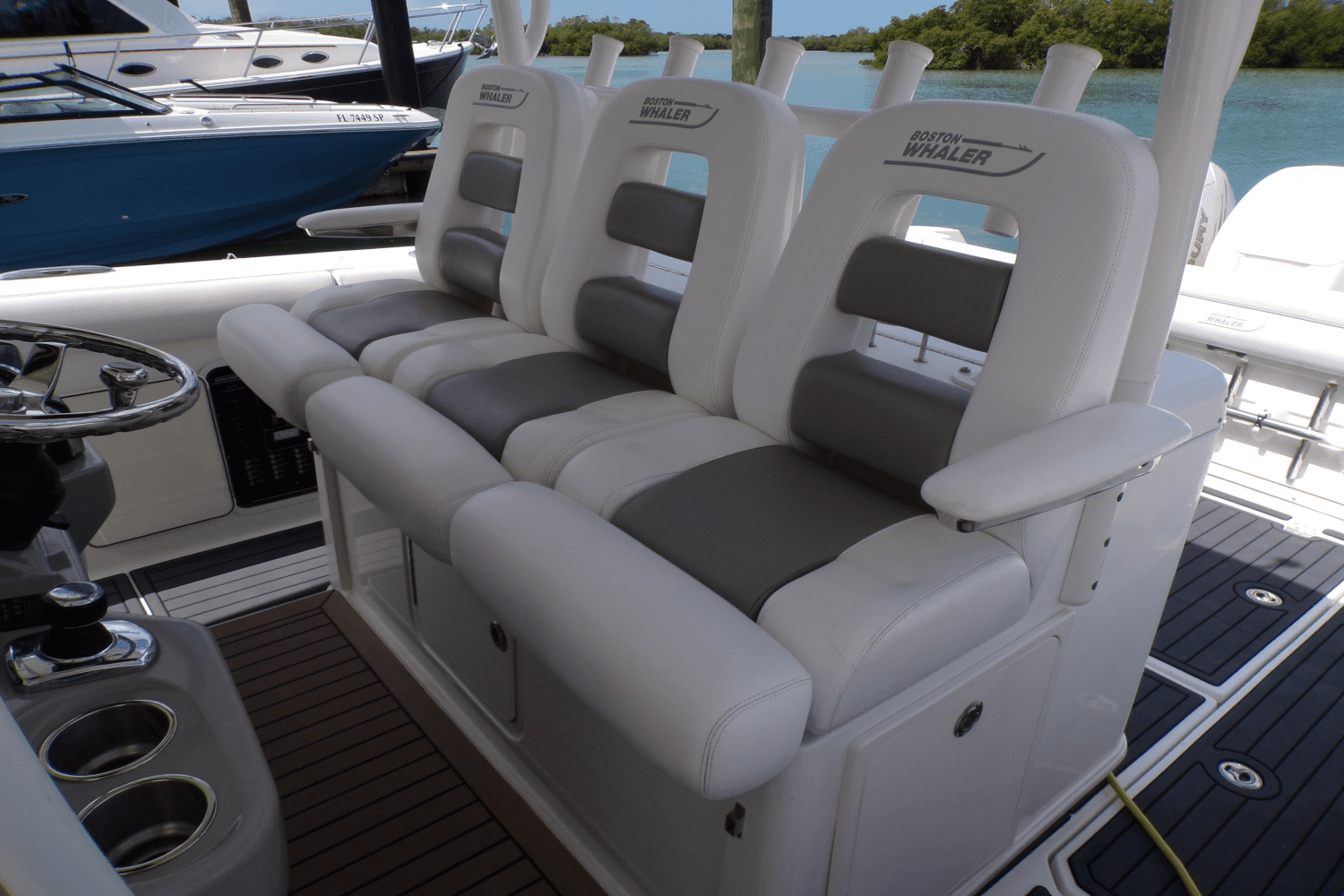 2016 Boston Whaler 350 OUTRAGE Image Thumbnail #28