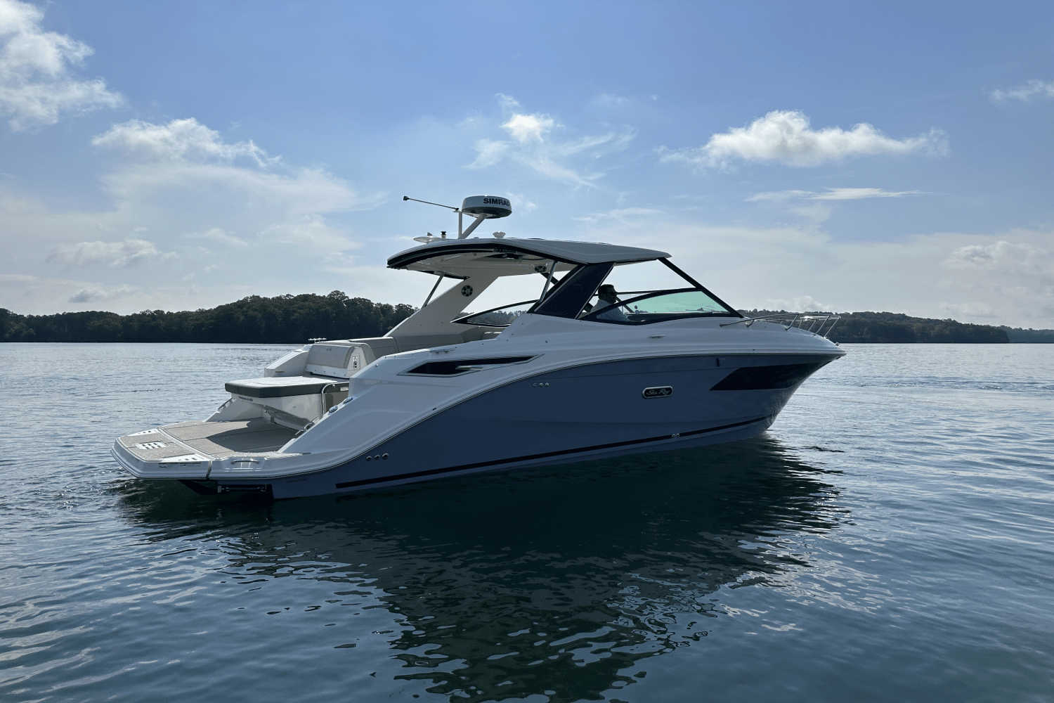 2025 Sea Ray Sundancer 320 Image Thumbnail #9