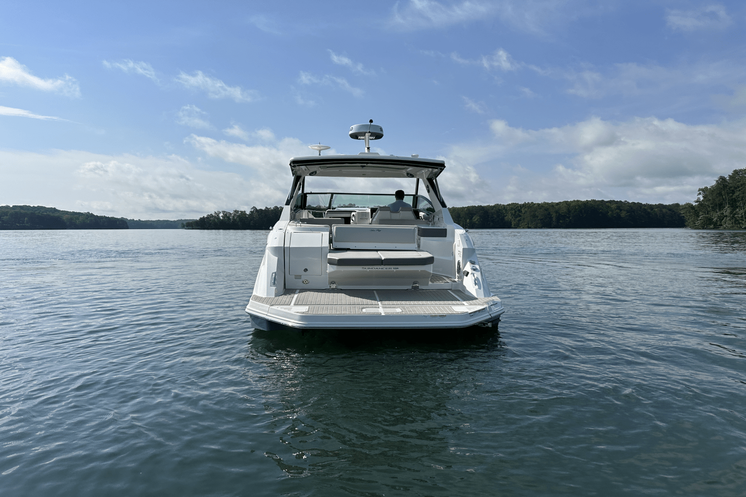 2025 Sea Ray Sundancer 320 Image Thumbnail #13