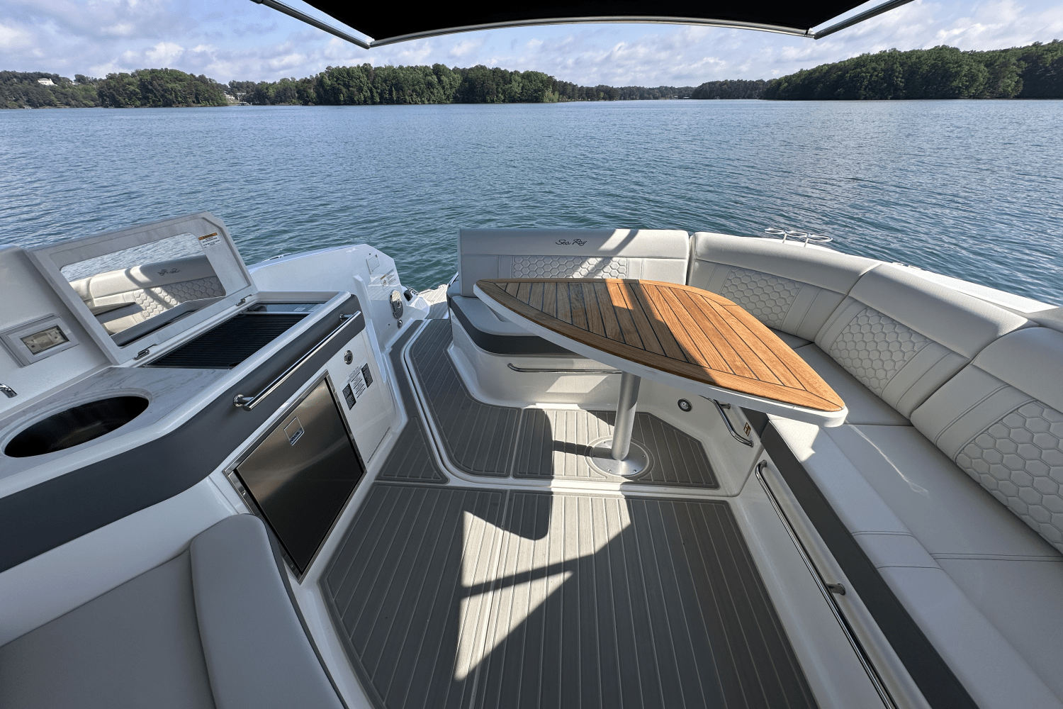2025 Sea Ray Sundancer 320 Image Thumbnail #37