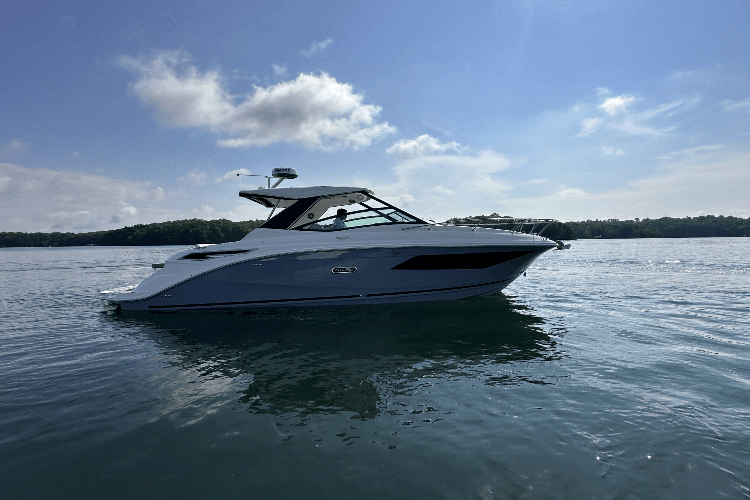 2025 Sea Ray Sundancer 320 Image Thumbnail #8