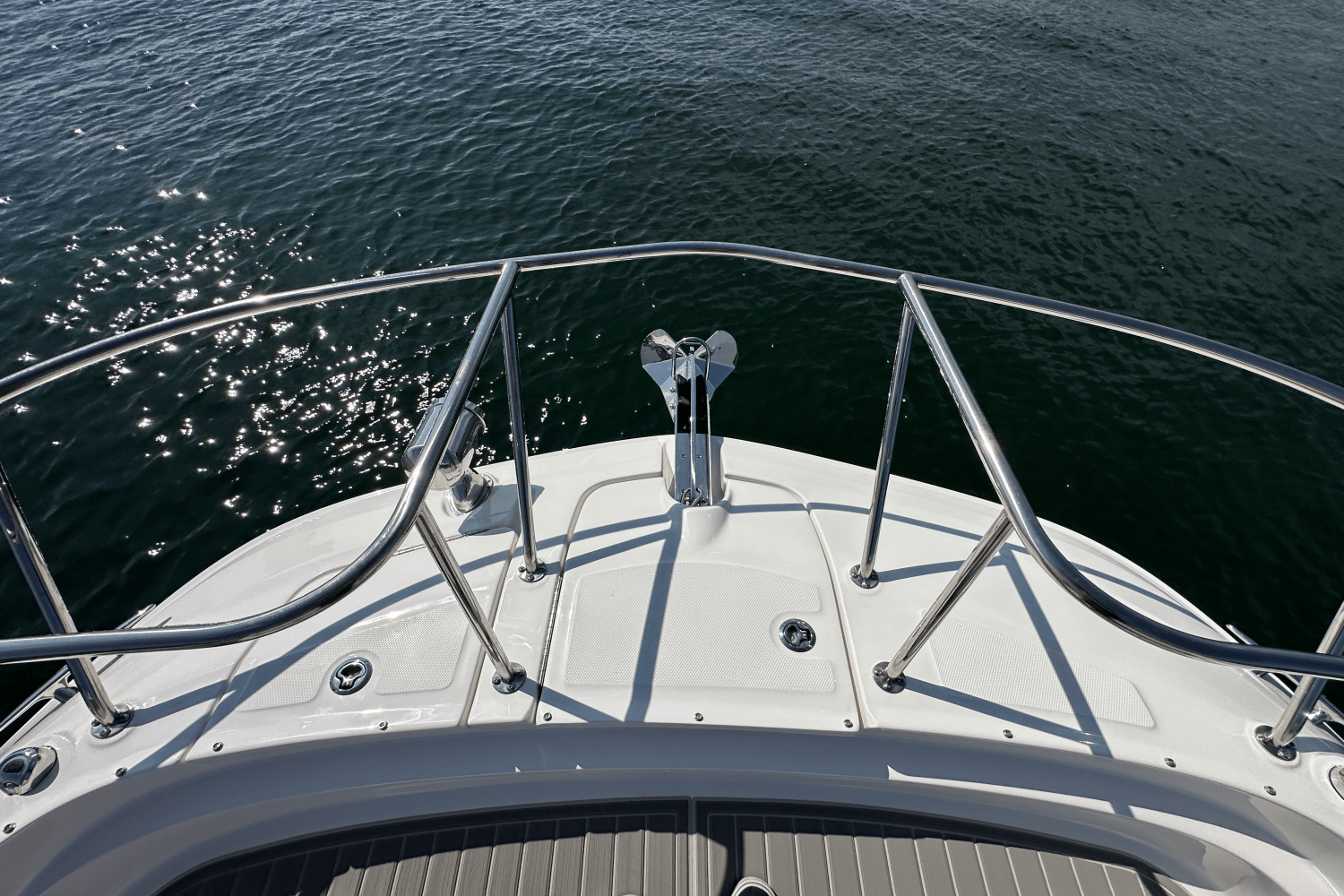 2025 Sea Ray Sundancer 320 Image Thumbnail #15