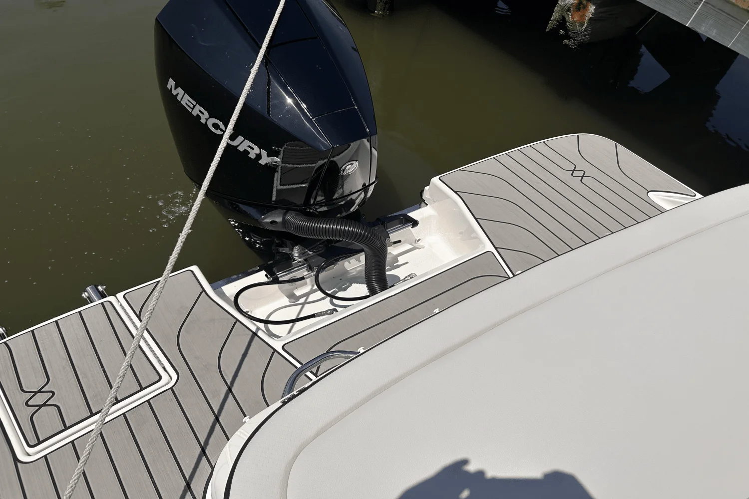 2026 Sea Ray SPX 210 Outboard Image Thumbnail #12